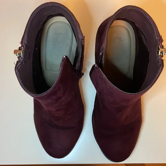 Maroon heeled booties - Picture 2 of 7